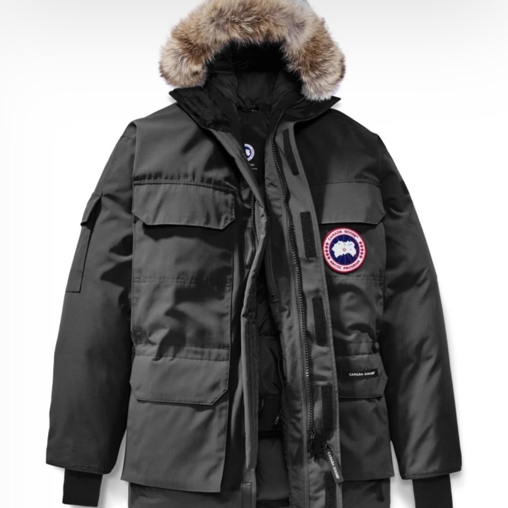 BRAND NEW Canada Goose Jacket